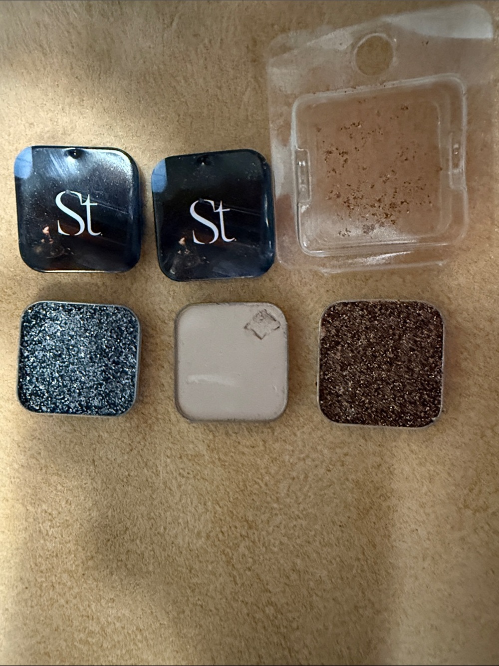 NEW Seint Eyeshadow tins